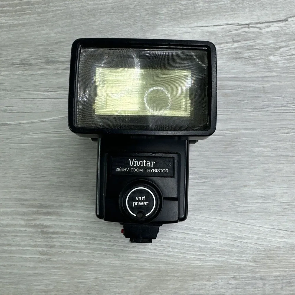 Vivitar 285-HV Zoom Thyristor Shoe Mount Flash Untested